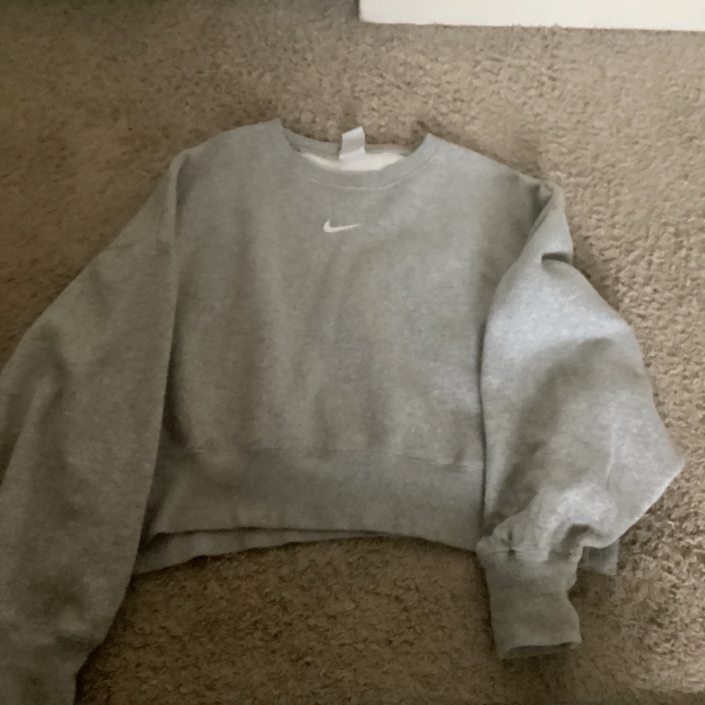 Nike Gray Sweatshirt